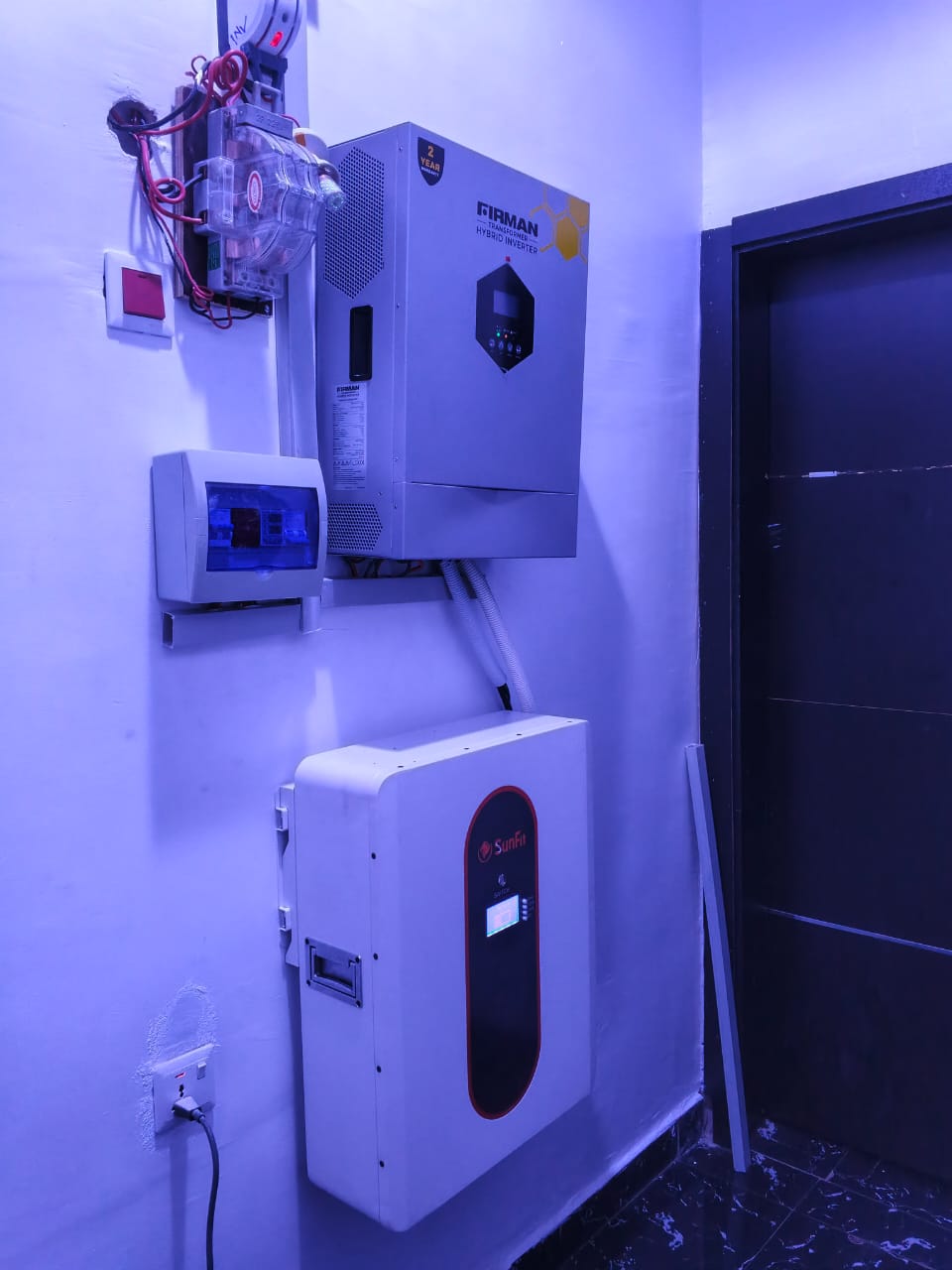 FIRMAN inverter and SunFi battery install